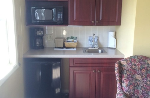 Jamestown Condo | Newport Is A Short Ferry Ride Away!