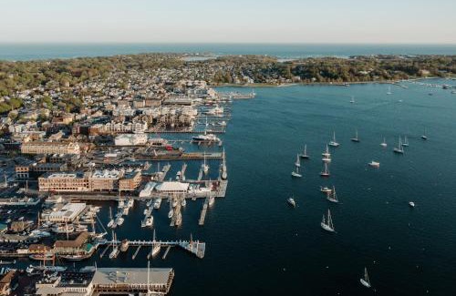 The Point Hotel | Newport Marriott Hotel & Spa