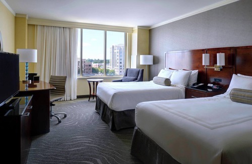Central Newport News Hotel | Newport News Marriott at City Center