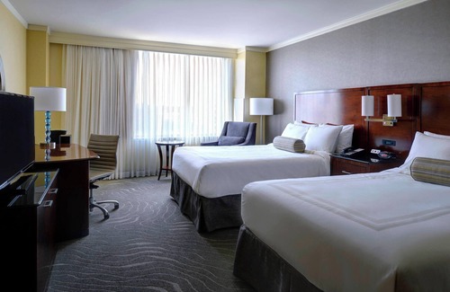 Central Newport News Hotel | Newport News Marriott at City Center