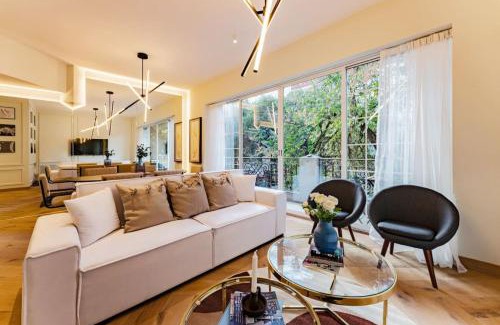 Polanco Apartment | Newton Chic Condo Stylish and Cozy