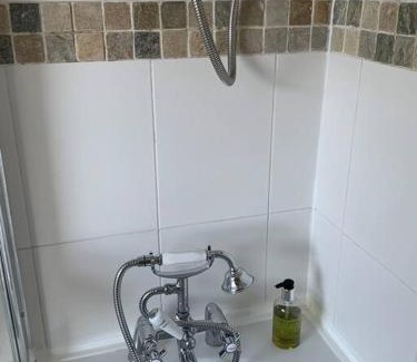 Wesham House | Newton Farm cottage, hot tub, garden views Near Lytham Ribby