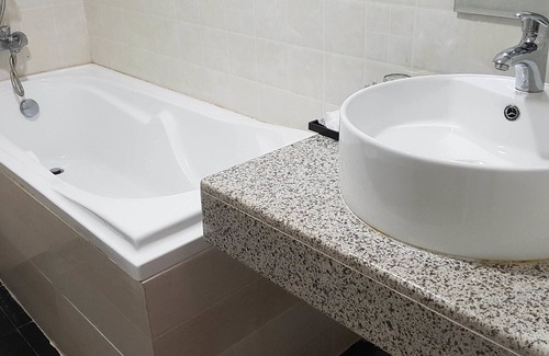 Mayangone Hotel | Newton Hotel & Service Apartment