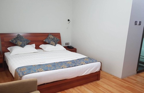 Mayangone Hotel | Newton Hotel & Service Apartment