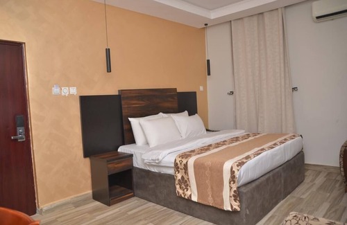 Owerri Hotel | Newton Hotels Limited Owerri