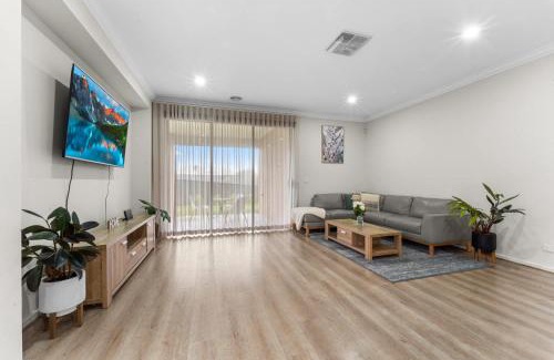 White Hills House | Newtown Family Home