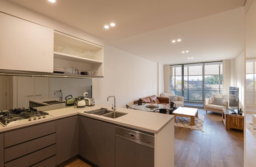 Newtown Apartment | Newtown Lifestyle Living 2Bed wParking