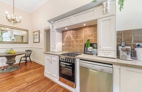 Double Bay Apartment | Newty Willows - Art Deco Double Bay Designer Apt