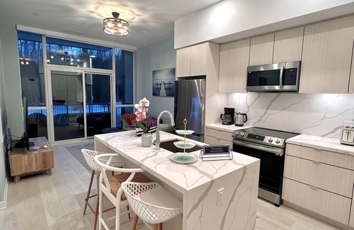 Innisfil Condo | nExperience luxury living at Friday Harbour High Point