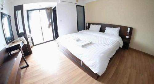 Lak Si Hotel | Next Bird Suite