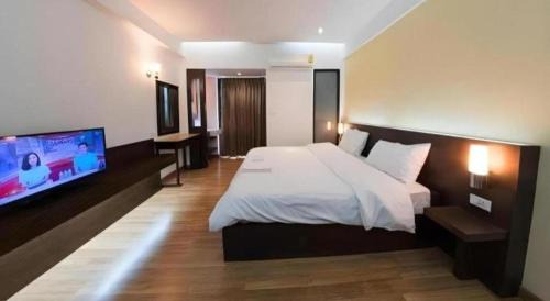Lak Si Hotel | Next Bird Suite