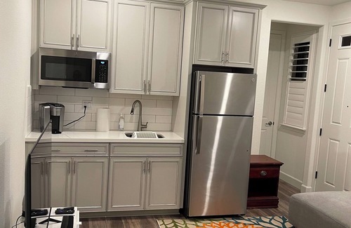 Roseville Apartment | Next gen Furnished place in Roseville one bath, 1 bed