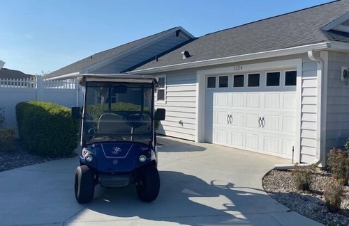 Lake Sumter Landing Villa | NEXT TO LAKE SUMTER GOLF CART PET FRIENDLY