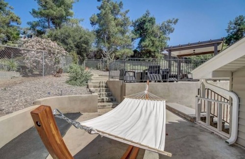 Kit Carson House | Next to Safari /Hollywood Driveway /Backyard Oasis