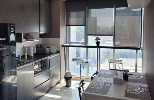 Ratchadaphisek Condo | Next to MRT and Night Market, Suit for Family trip