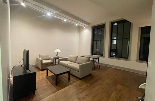 Downtown Detroit Apartment | NFL draft 2 bedroom 2bath right on Woodward in the heart of the action