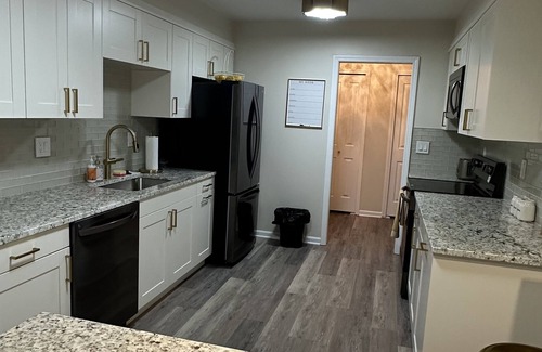 Southfield Apartment | NFL Draft Detroit 2024 weekend hot spot - 20 minutes away from Downtown Detroit