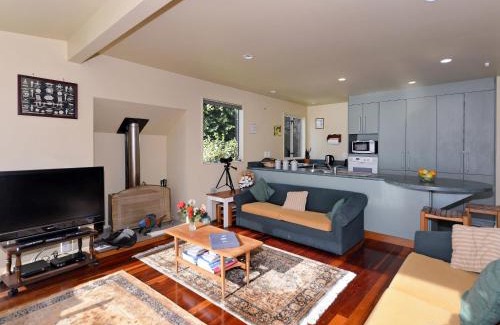 Moetapu Bay House | Ngaire's Haven - Mahau Sound Holiday Home