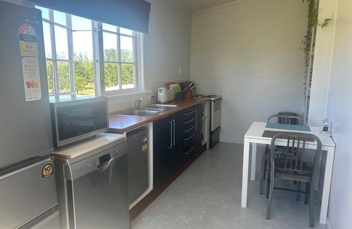 Gisborne Region Cottage | Ngakoroa Cottge - rural retreat 15 minutes from Gisborne