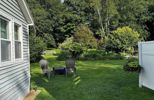 Corinth House | nGet away Apple picking, leaf peeping or a crisp hike in the fall leaves