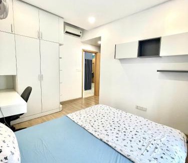 Tan Phu District Apartment | Nhà của Trúc - Emerald Celadon City