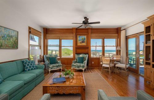 Nags Head House | NH340 Gillam Hall