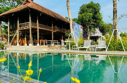 Ba Vi House | Nha Ben Ho Venue Travel
