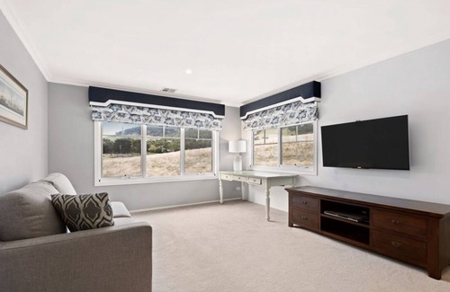 Lancefield Other | nHamptons inspired Farmhouse getaway close to town.