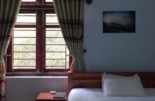 Cao Loc Bed & Breakfast | Nhat Son Guesthouse