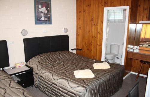 Nhill Hotel | Nhill Oasis Motel