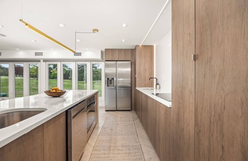 East Durham House | nHot Tub, Game Room, Sauna, Tennis Court, Pond