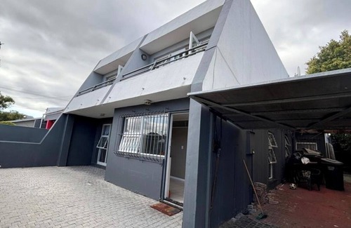 Plumstead House | nhttps:/www.facebook.com/share/1DwT2qKufR/?mibextid=wwXIfr
