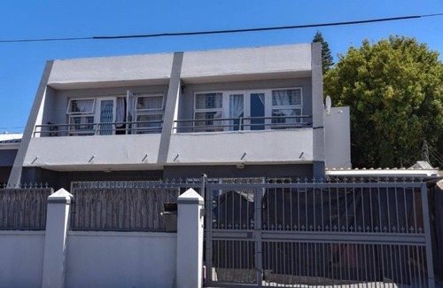 Plumstead House | nhttps:/www.facebook.com/share/1DwT2qKufR/?mibextid=wwXIfr