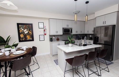 Welland House | Niagara Falls Area Cozy Canal-Side Home Away from Home in Welland Lic # STR-288