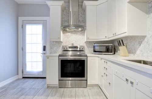 Hamilton House | Niagara Falls-Toronto-45 Minute Drive