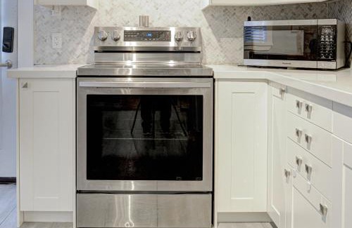 Hamilton House | Niagara Falls-Toronto-45 Minute Drive