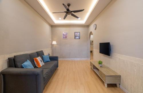 Nibong Tebal House | Nibong Tebal Beautiful Homestay Retreat with WiFi & Netflix