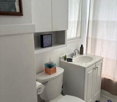 West Allis Apartment | Nice 1 BR Apt, WIFI & Office, Near State Fair