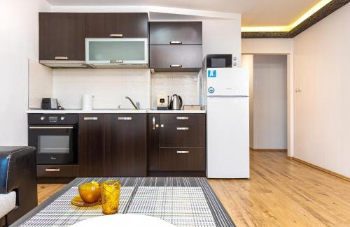 Plovdiv Center Apartment | Nice 1BD Apartment next to Medical University by Flat Mаnager