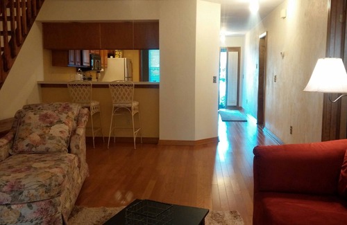 Southside Condo | NICE 2/2 Condo Central to everything in Jacksonville FL.