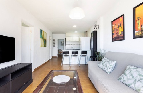 Playa San Juan Apartment | Nice 2 bd apartment by the sea in Playa San Juan