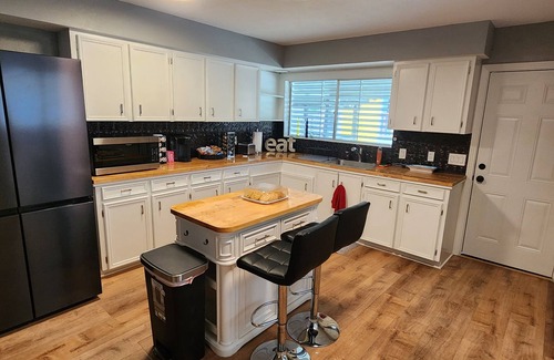 Del Mar House | Nice 2 Bd Home w/Efficiency near Downtown Corpus
