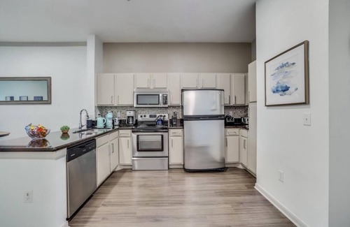 Bouldin Apartment | Nice 2-bedroom apartment in beautiful Austin