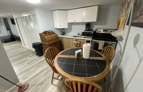 West New York House | Nice 2bedroom Apt with Patio Included to Enjoy