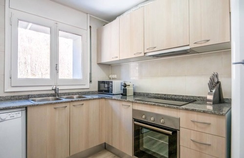 Incles Apartment | Nice 3 Bedroom Apartment for 6 people, Incles. C.PEP 2