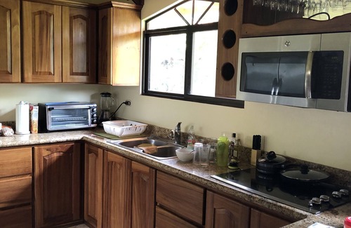 Samara House | NICE 3 BEDROOM MODERN HOUSE WITH POOL