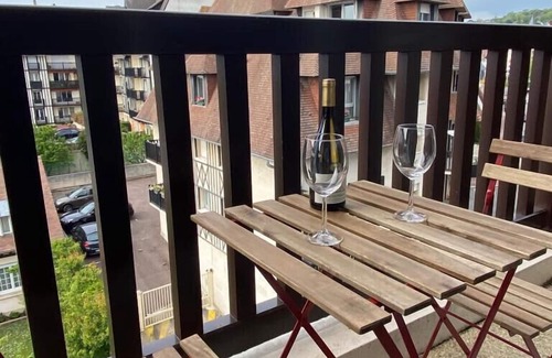 Deauville City Centre Apartment | Nice 41 M² With Balcony Near The Beach