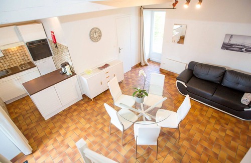 Saint-Jouan-des-Guerets Apartment | Nice apartment for 5 guests with pool, WIFI, TV, terrace and parking