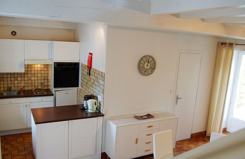 Saint-Jouan-des-Guerets Apartment | Nice apartment for 5 guests with pool, WIFI, TV, terrace and parking