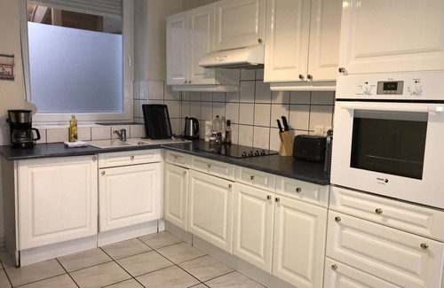 Verdun Apartment | Nice accommodation close to the London dock (city center)